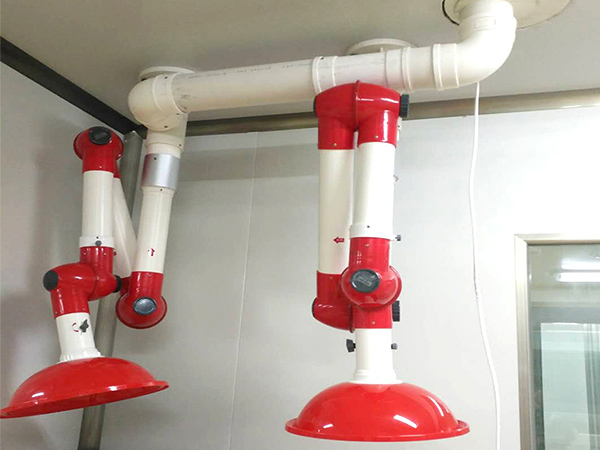 實驗室萬向排氣罩PP三節(jié)可調(diào)化驗室 實驗室萬向排氣罩PP三節(jié)可調(diào)化驗室